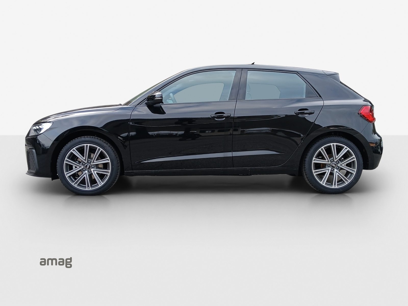 AUDI A1 Sportback 30 TFSI Attraction, Petrol, Pre-registered new car, Automatic - 2