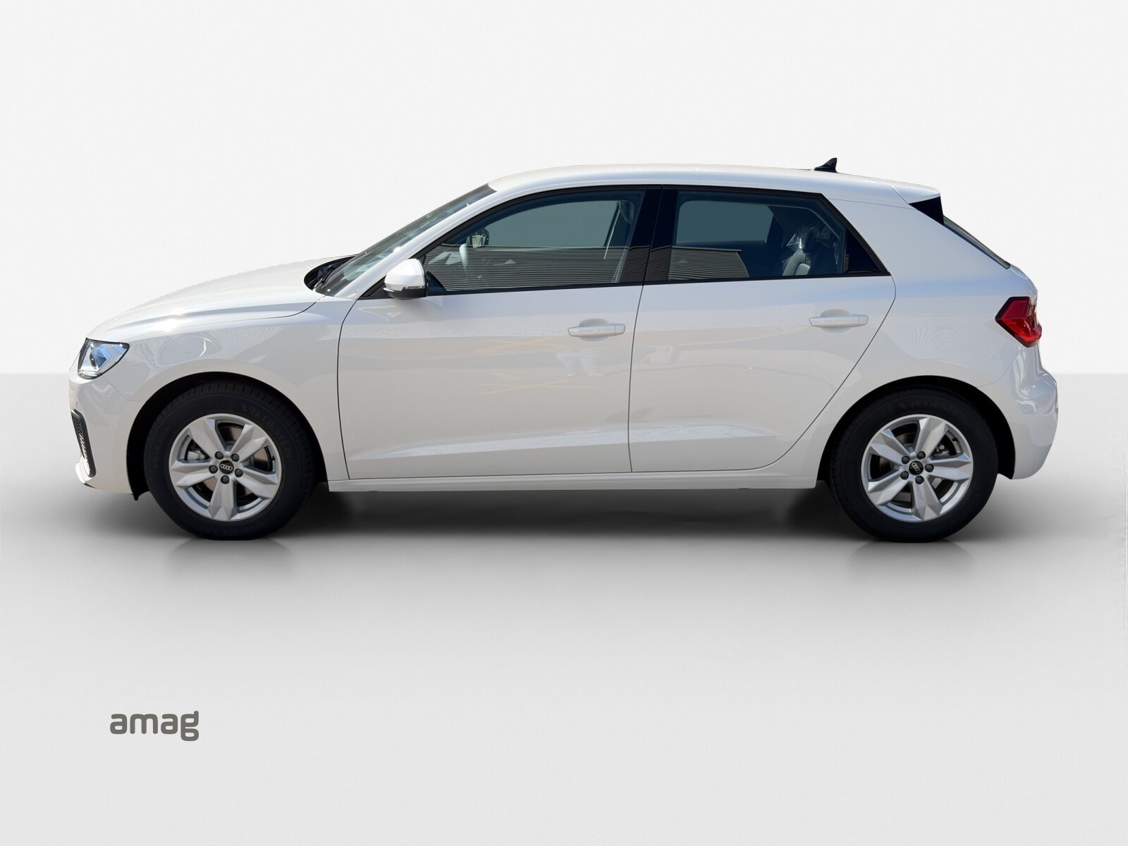 AUDI A1 Sportback 30 TFSI Attraction, Petrol, Pre-registered new car, Automatic - 2