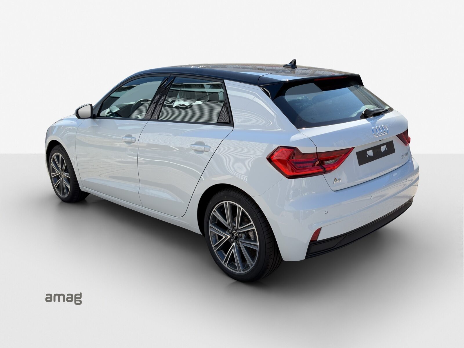 AUDI A1 Sportback 30 TFSI Attraction, Petrol, Pre-registered new car, Automatic - 3
