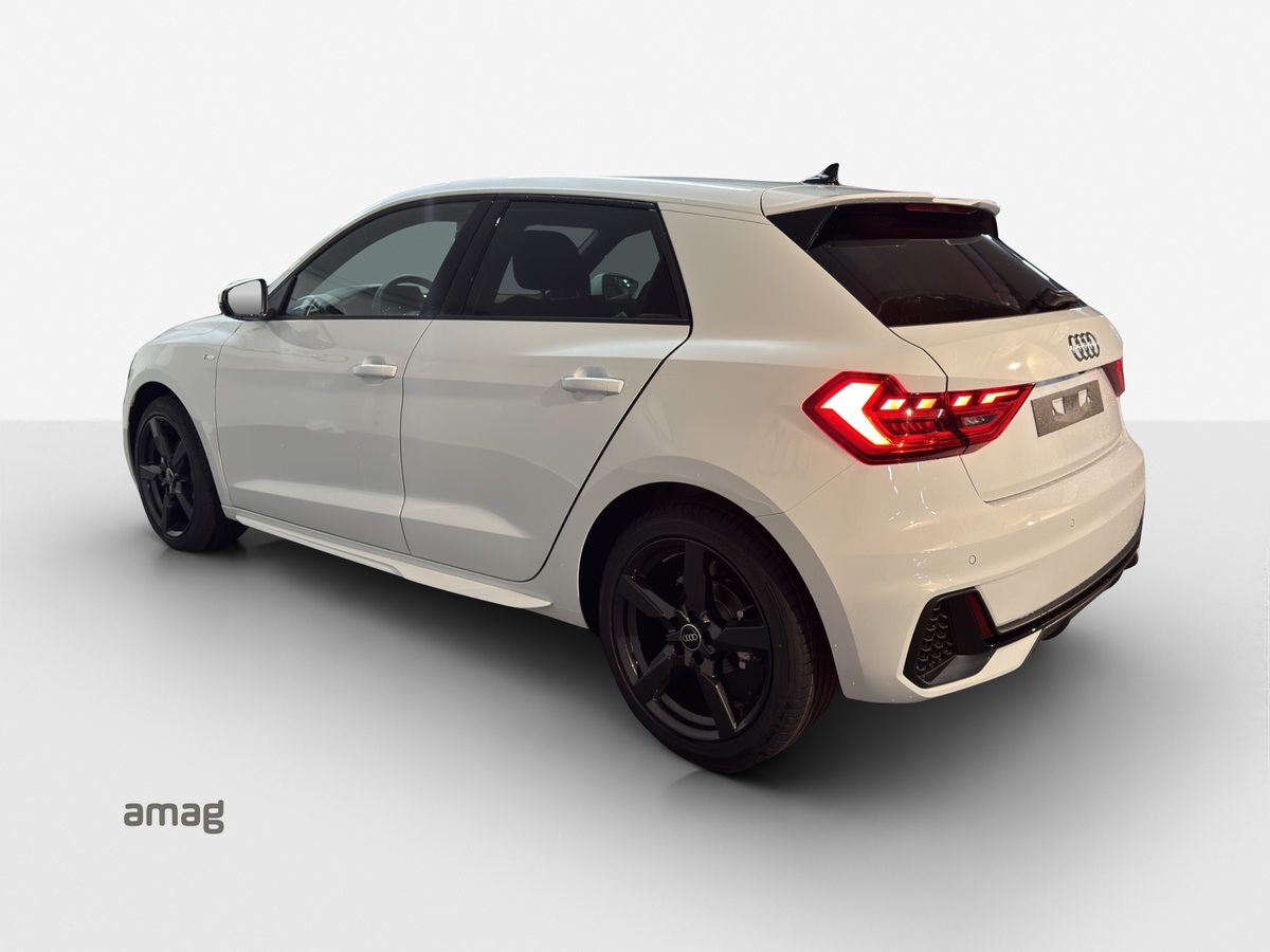 AUDI A1 SB 30 TFSI S tronic, Petrol, New car, Automatic - 3