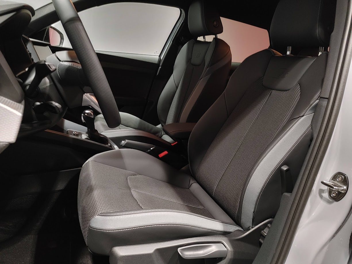AUDI A1 Sportback 40 TFSI S line, Essence, Voiture nouvelle, Automatique - 4