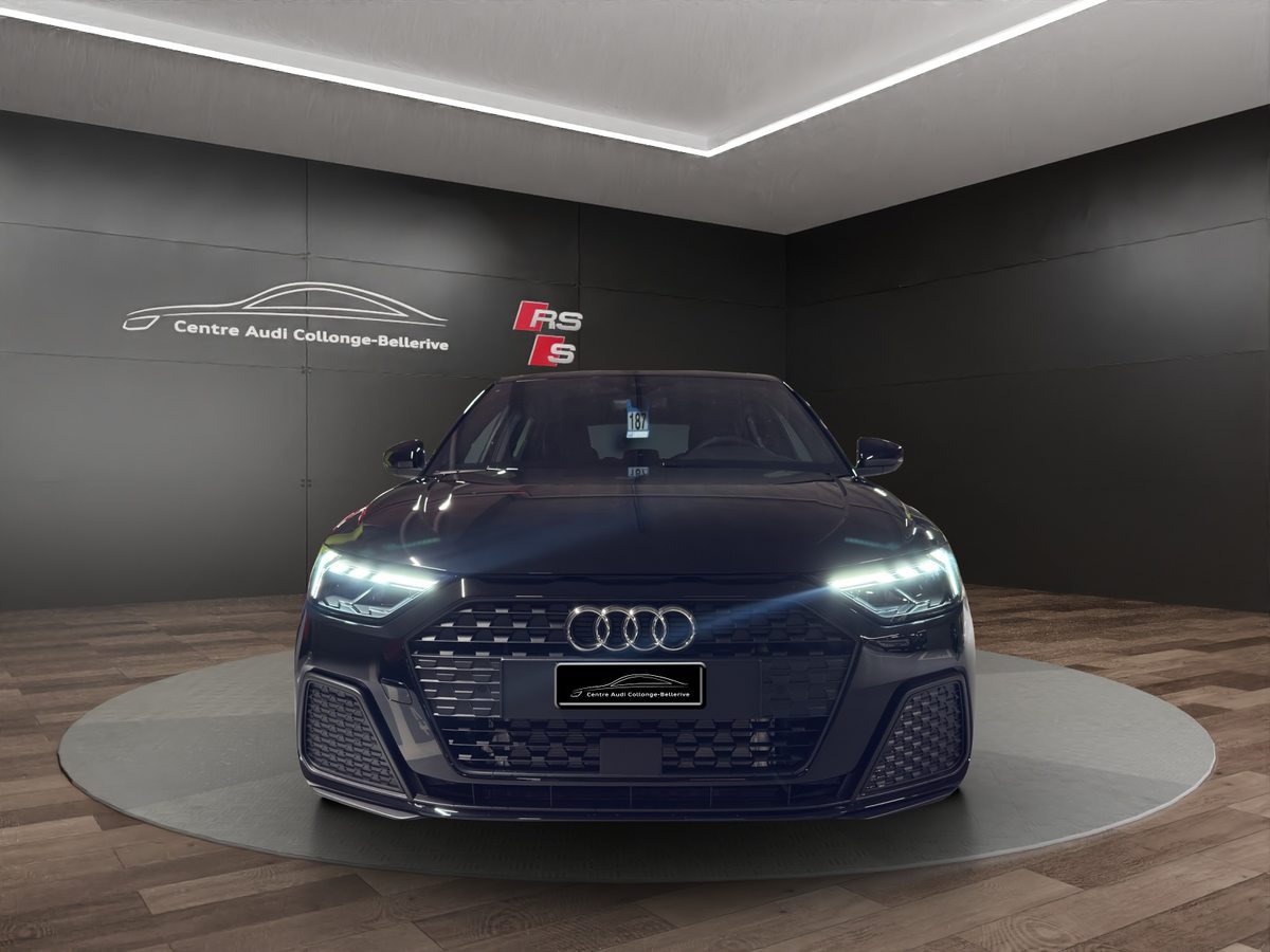 AUDI A1 Sportback 30 TFSI Attraction, Benzin, Neuwagen, Automatik - 2
