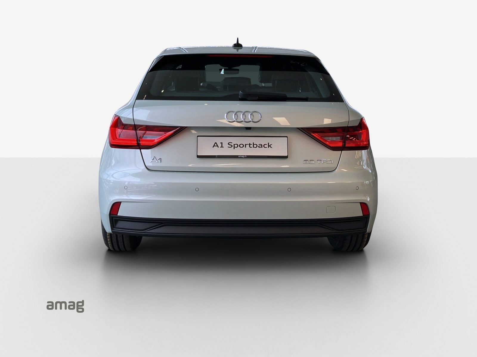 AUDI A1 Sportback 30 TFSI Attraction, Petrol, New car, Automatic - 4