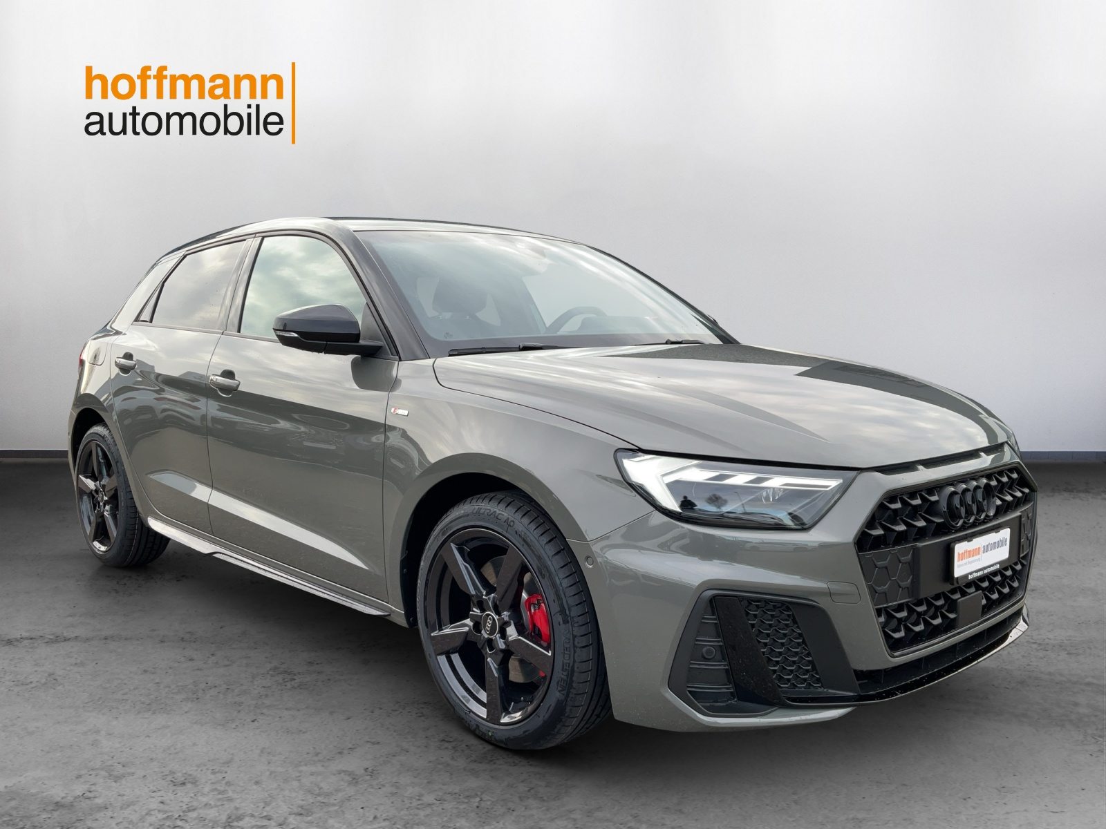 AUDI A1 Sportback 35 TFSI S line, Petrol, New car, Automatic - 3