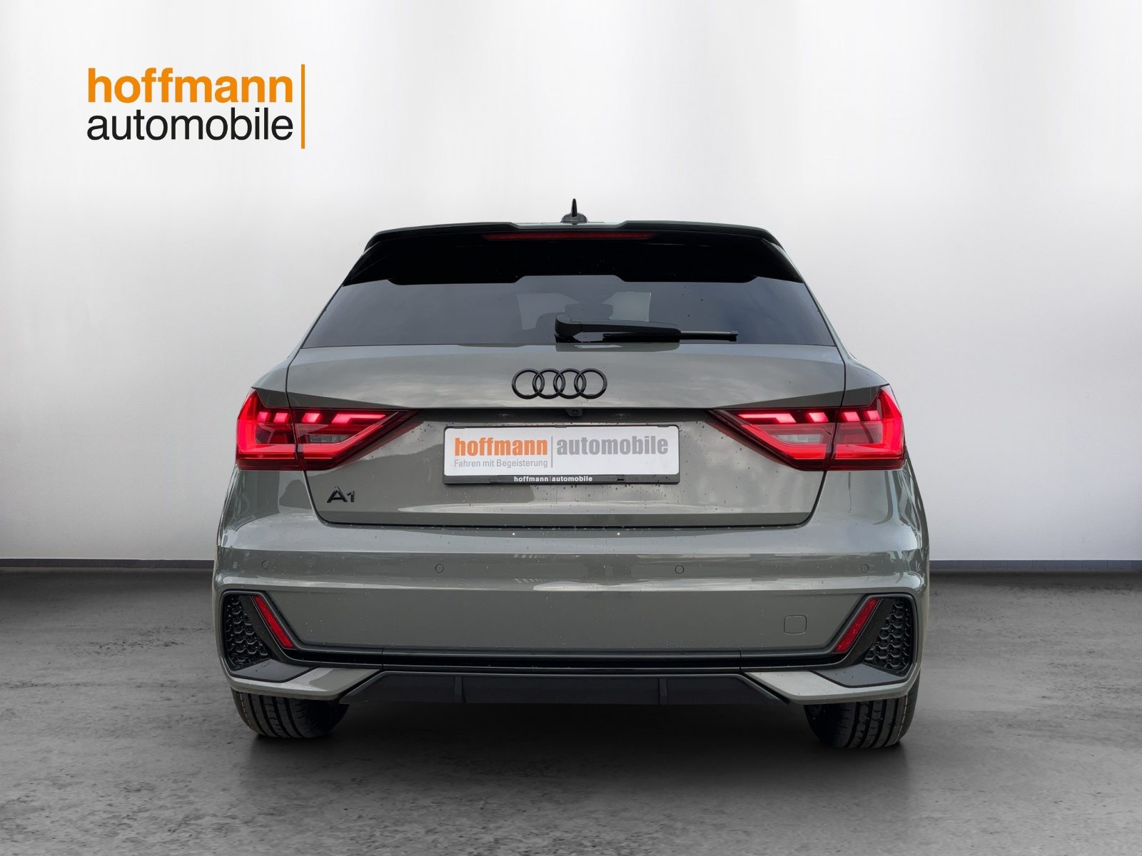 AUDI A1 Sportback 35 TFSI S line, Petrol, New car, Automatic - 5