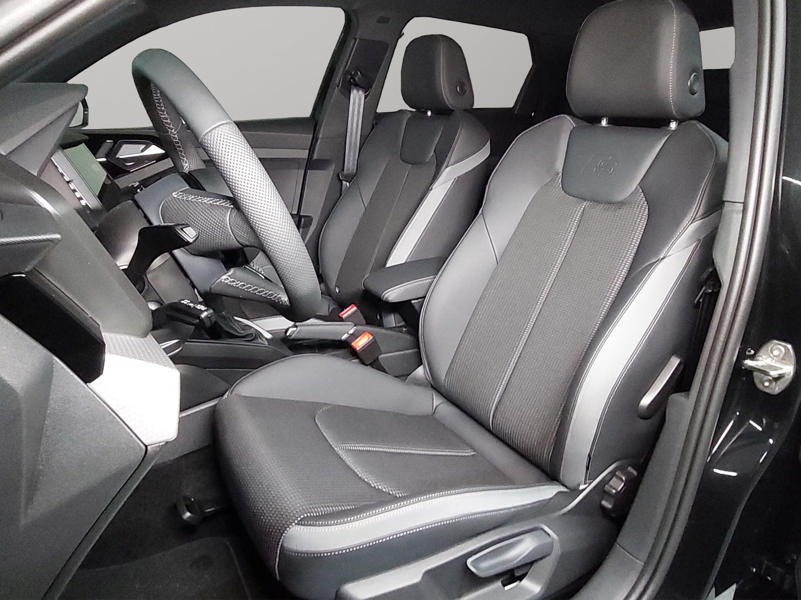 AUDI A1 Sportback 30 TFSI S line Attraction, Petrol, New car, Automatic - 6
