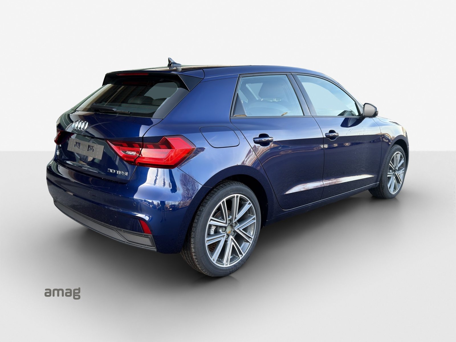 AUDI A1 Sportback 30 TFSI Attraction, Petrol, New car, Automatic - 5