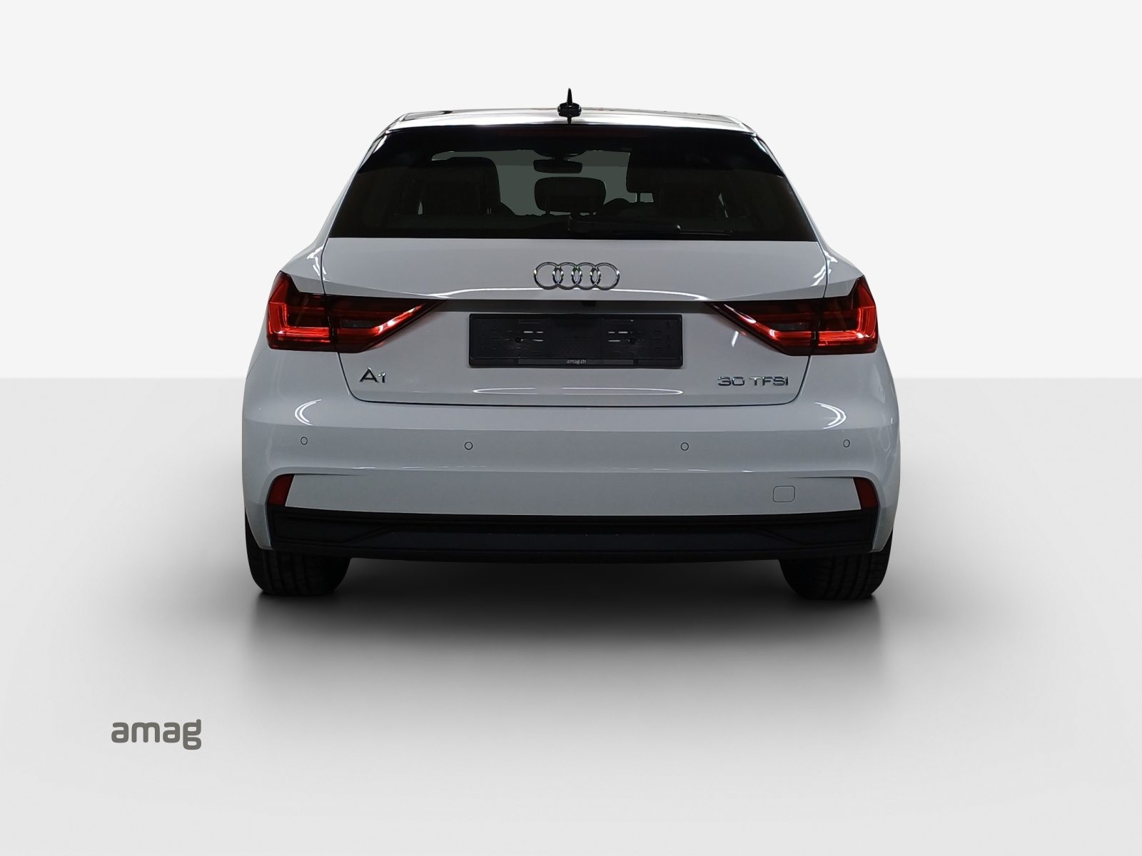 AUDI A1 Sportback 30 TFSI Attraction, Petrol, New car, Automatic - 4