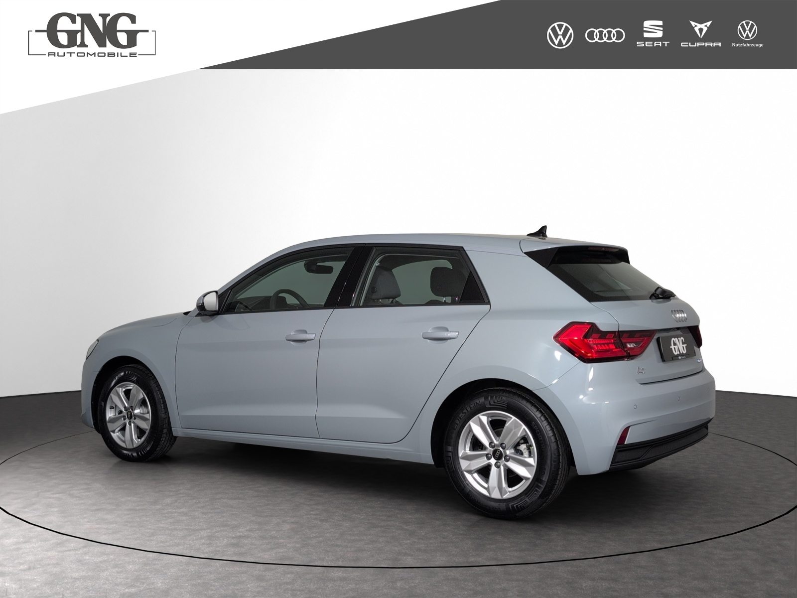 AUDI A1 Sportback 30 TFSI Attraction, Petrol, New car, Automatic - 2