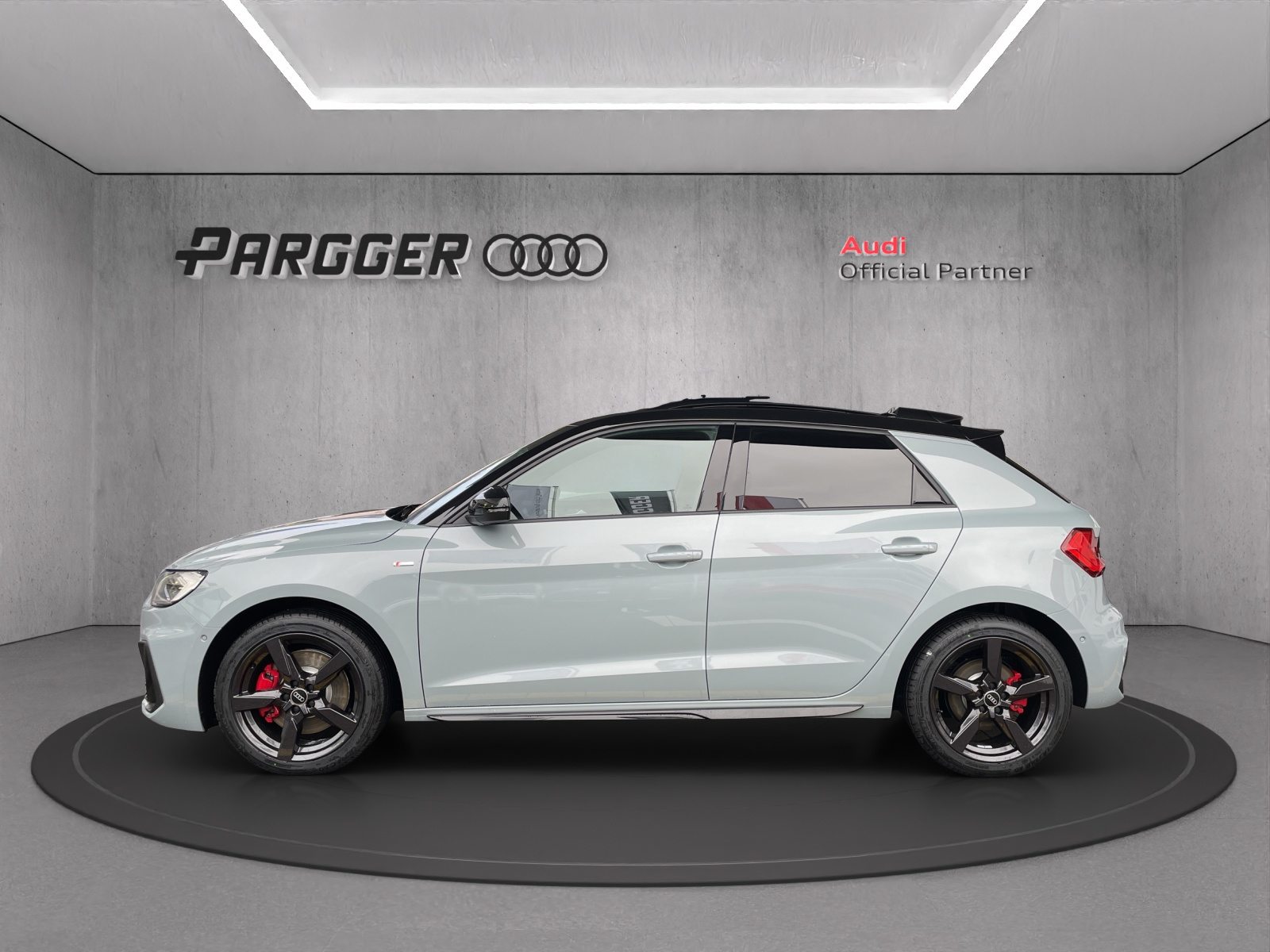 AUDI A1 Sportback 30 TFSI S line Attraction, Petrol, New car, Automatic - 3