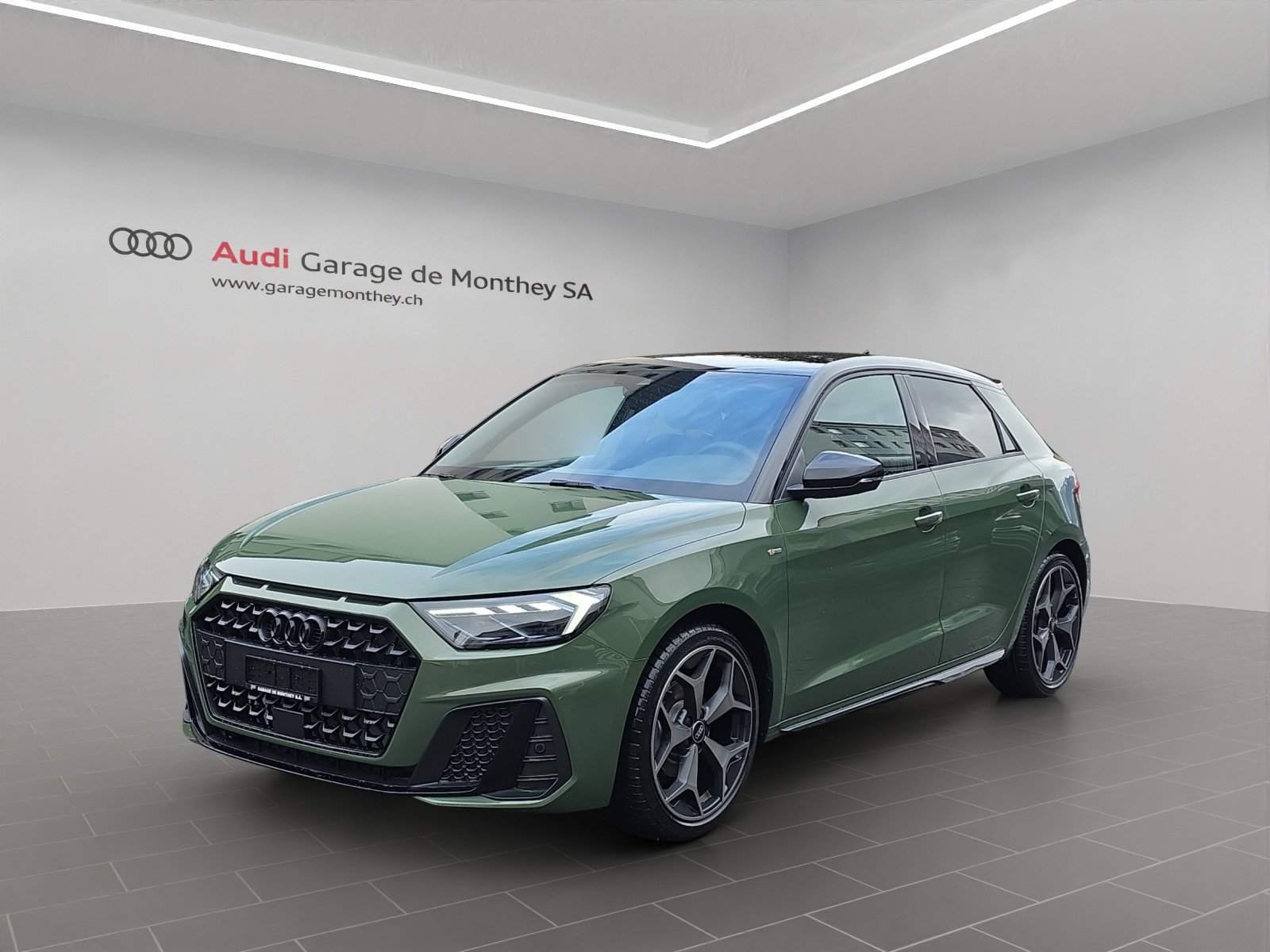 AUDI A1 Sportback 35 TFSI S line, Petrol, New car, Automatic