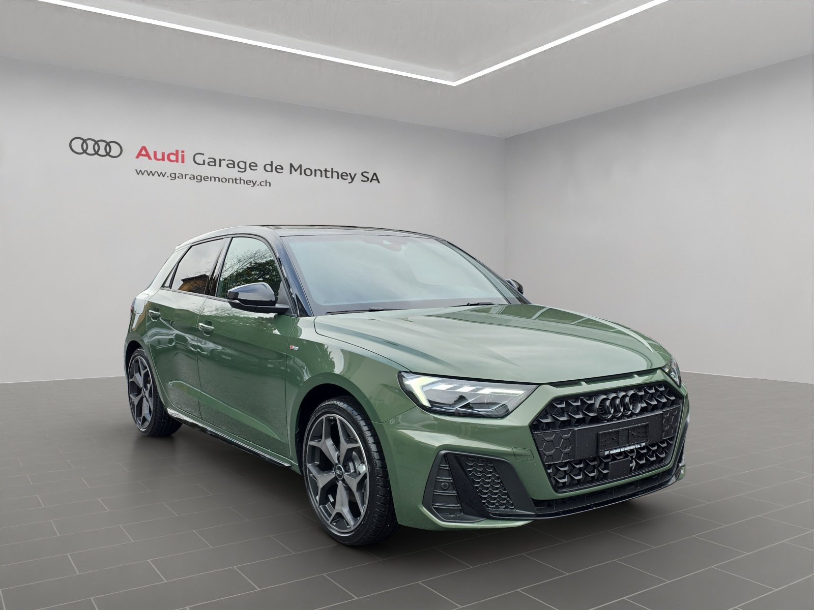 AUDI A1 Sportback 35 TFSI S line, Petrol, New car, Automatic - 3