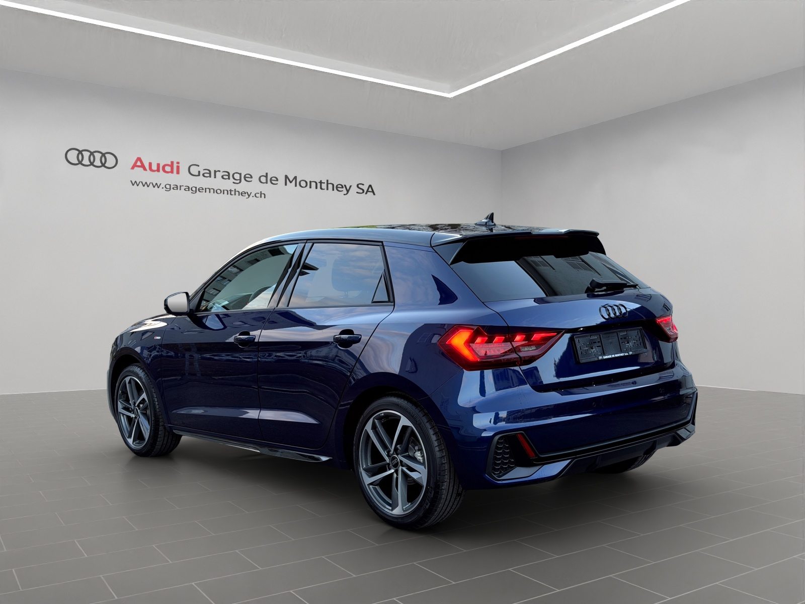 AUDI A1 Sportback 30 TFSI S line Attraction, Petrol, New car, Automatic - 4