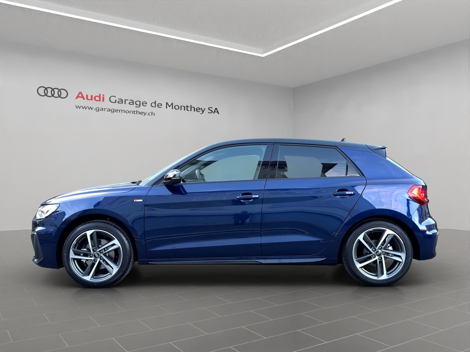 AUDI A1 Sportback 30 TFSI S line Attraction, Petrol, New car, Automatic - 6
