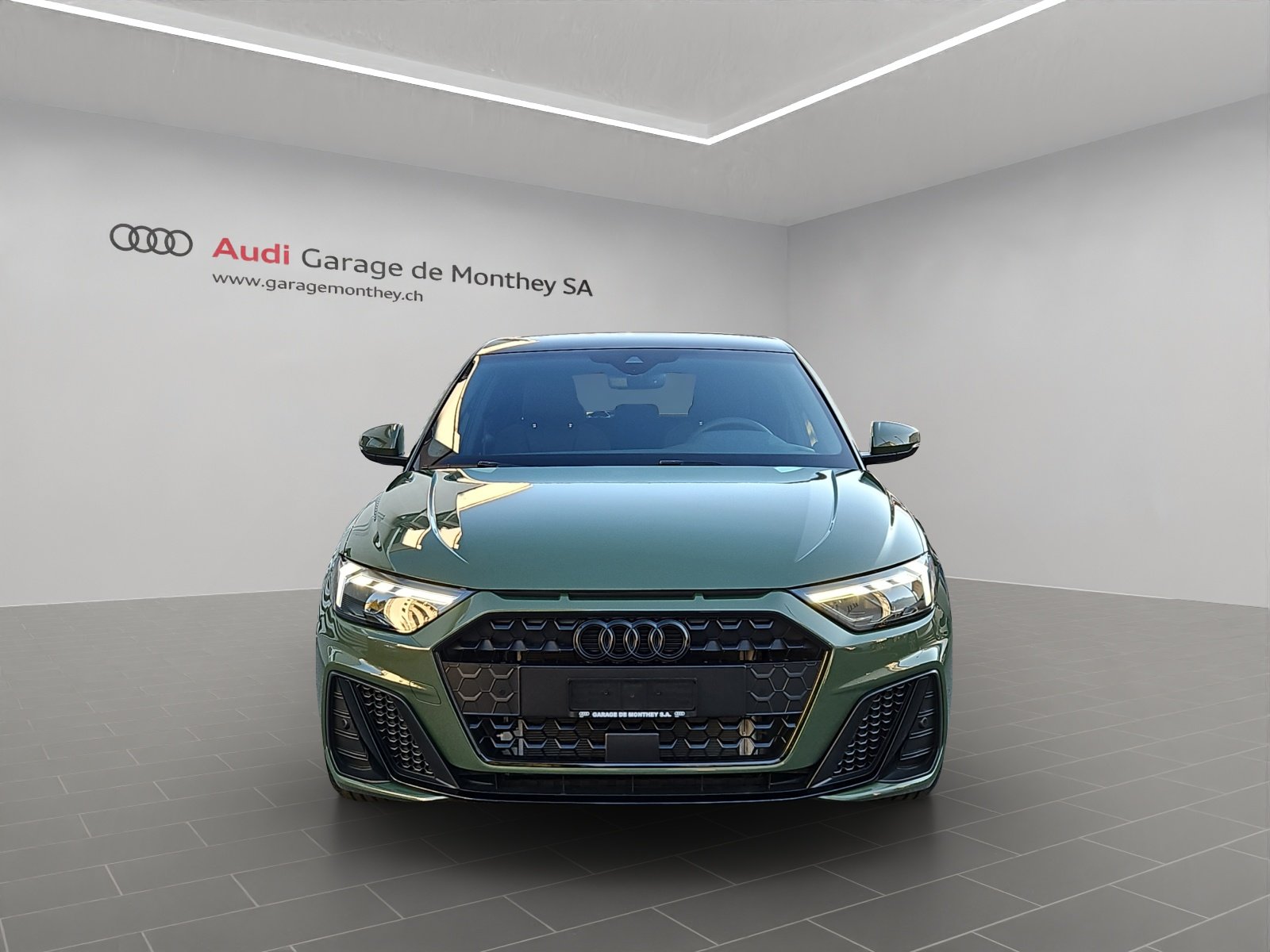 AUDI A1 Sportback 30 TFSI S line Attraction, Petrol, New car, Automatic - 2