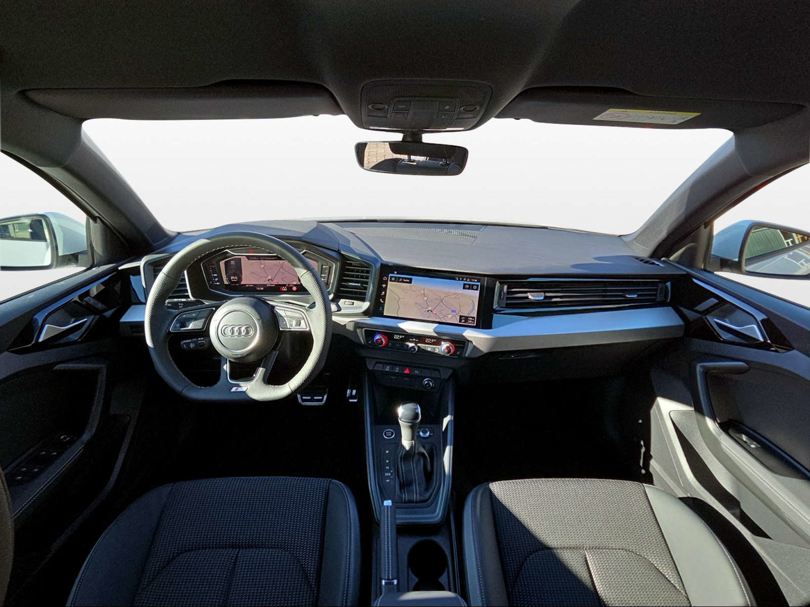 AUDI A1 Sportback 30 TFSI Attraction, Petrol, New car, Automatic - 4
