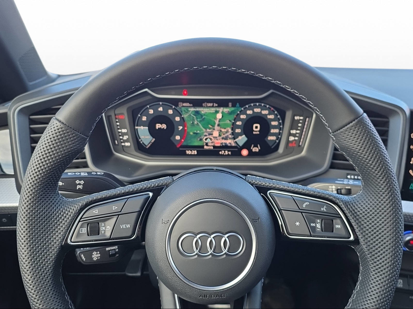 AUDI A1 Sportback 30 TFSI Attraction, Petrol, New car, Automatic - 5