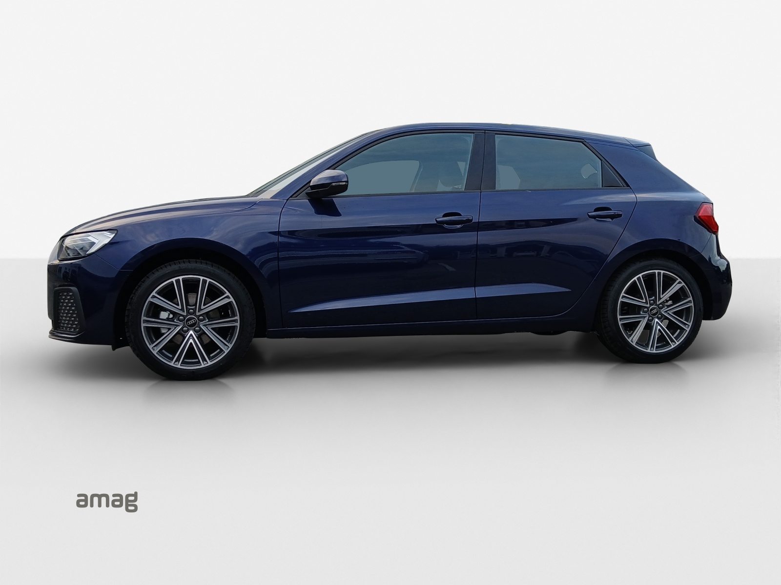 AUDI A1 Sportback 30 TFSI Attraction, Petrol, New car, Automatic - 2