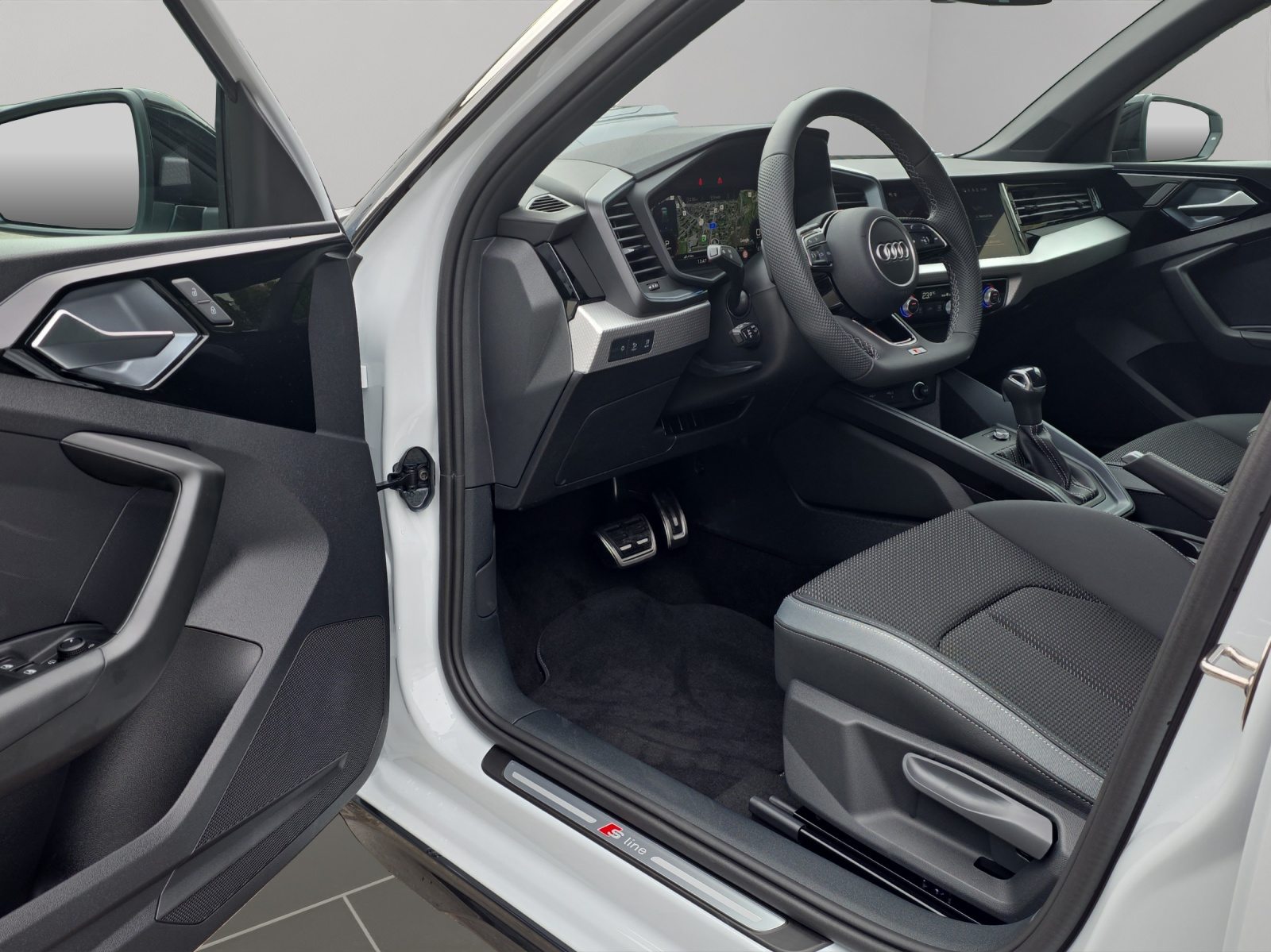 AUDI A1 allstreet 30 TFSI Attraction, Petrol, New car, Automatic - 7