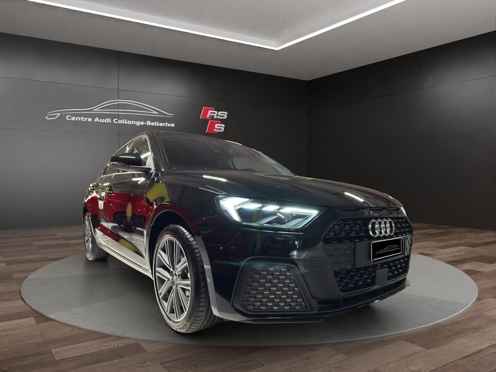AUDI A1 Sportback 30 TFSI Attraction, Petrol, New car, Automatic - 7