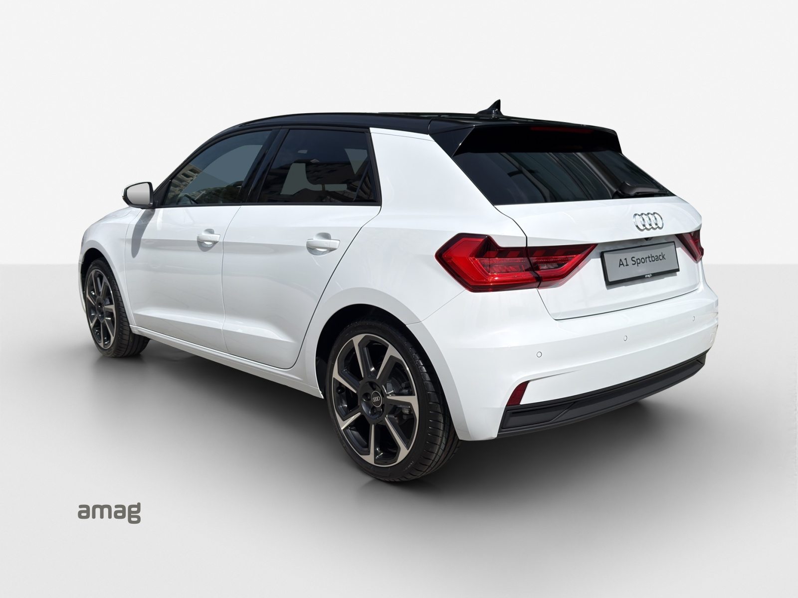 AUDI A1 Sportback 30 TFSI Attraction, Petrol, New car, Automatic - 3