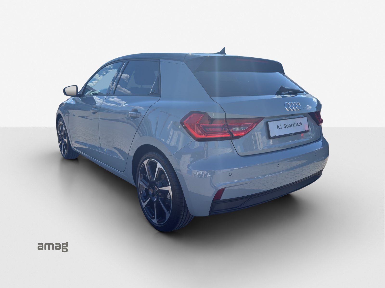 AUDI A1 Sportback 30 TFSI Attraction, Petrol, New car, Automatic - 3