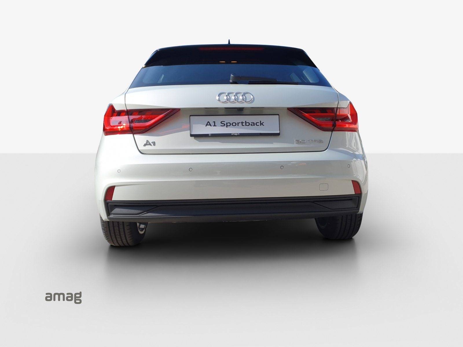 AUDI A1 Sportback 30 TFSI Attraction, Petrol, New car, Automatic - 4