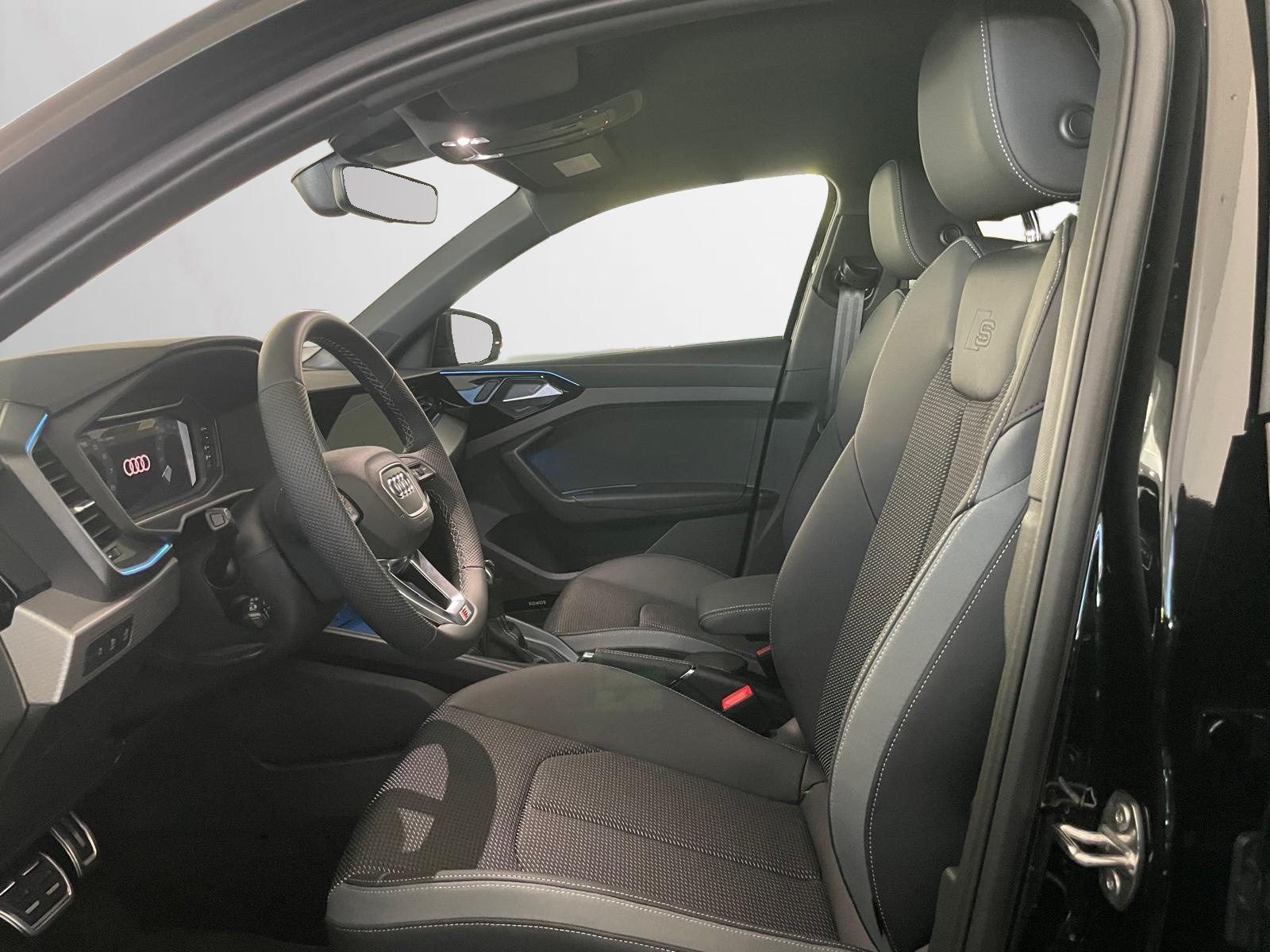 AUDI A1 Sportback 30 TFSI S line Attraction, Essence, Voiture nouvelle, Automatique - 4