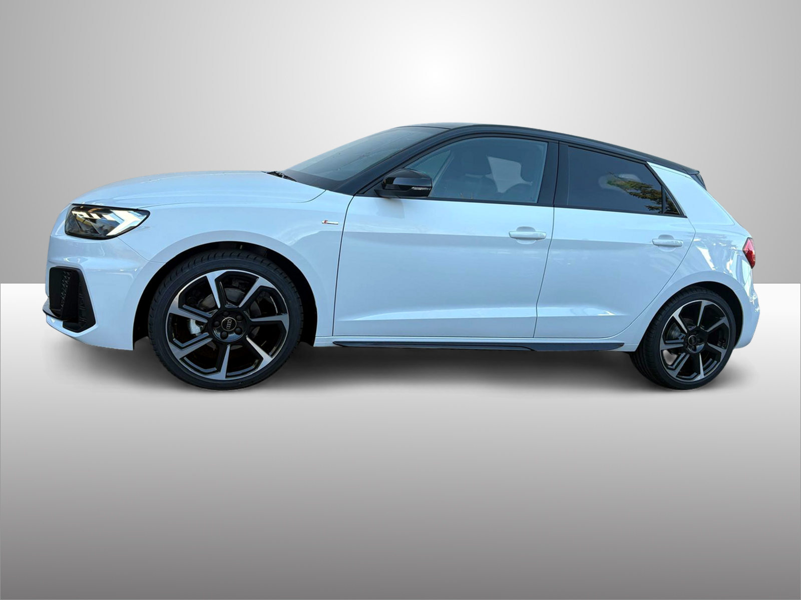 AUDI A1 Sportback 30 TFSI S line Attraction, Petrol, New car, Automatic - 3