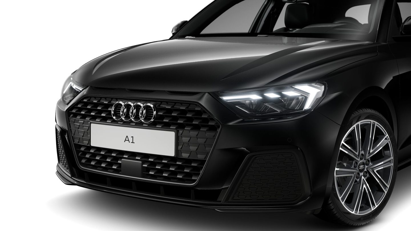 AUDI A1 Sportback 30 TFSI Attraction, Petrol, New car, Automatic - 2