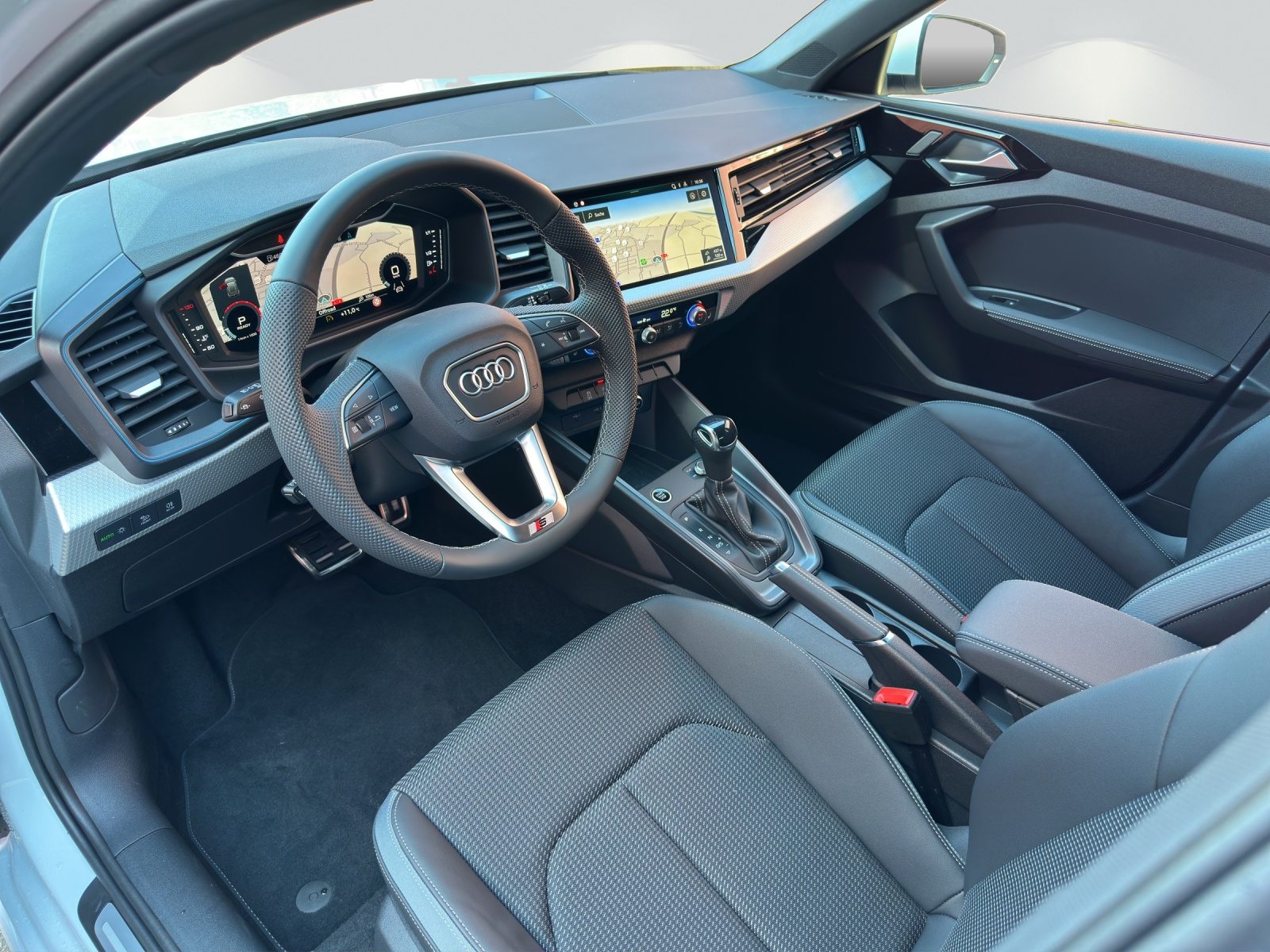 AUDI A1 Sportback 35 TFSI S line, Petrol, New car, Automatic - 5