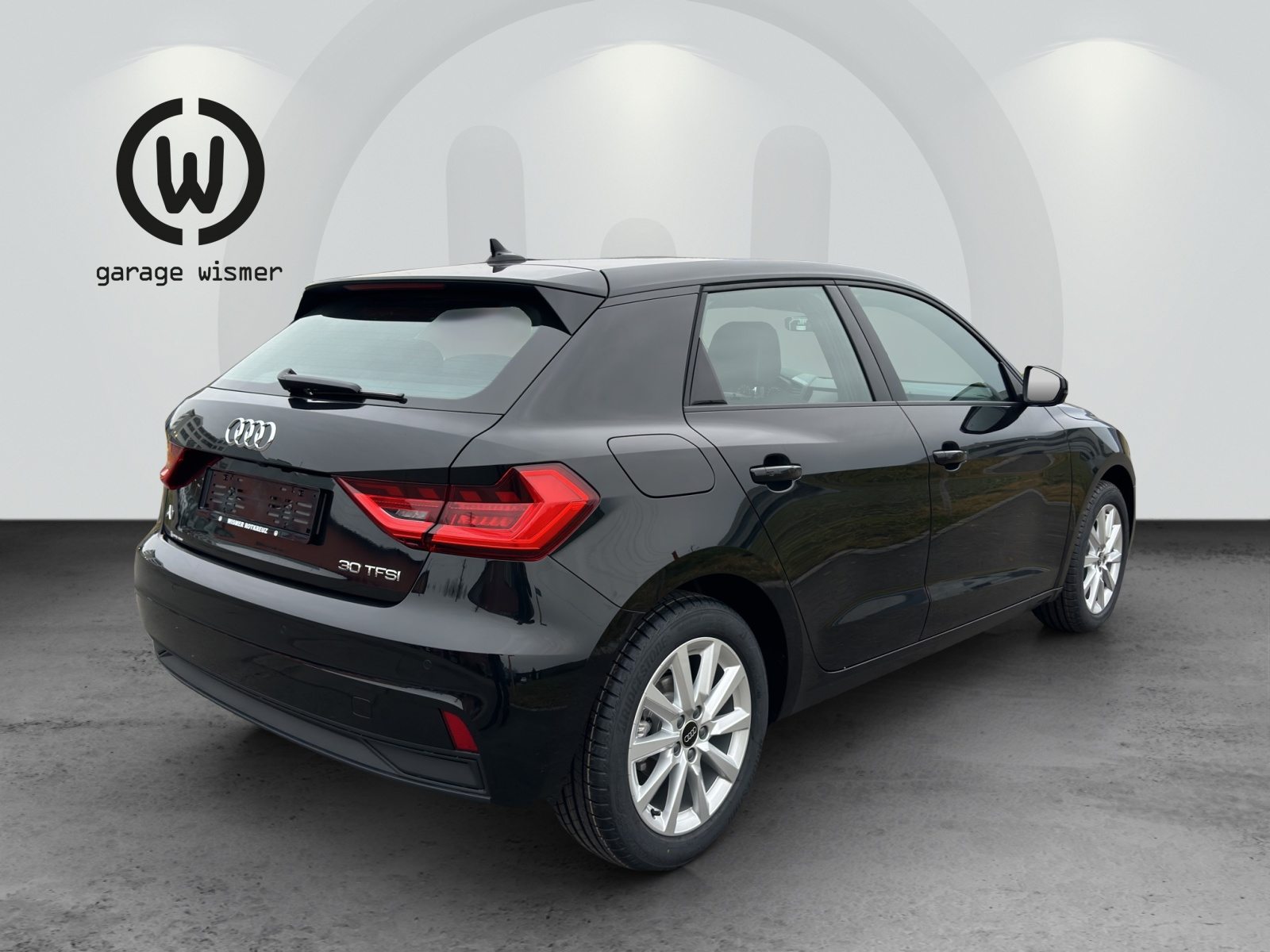 AUDI A1 Sportback 30 TFSI Attraction, Petrol, New car, Automatic - 4