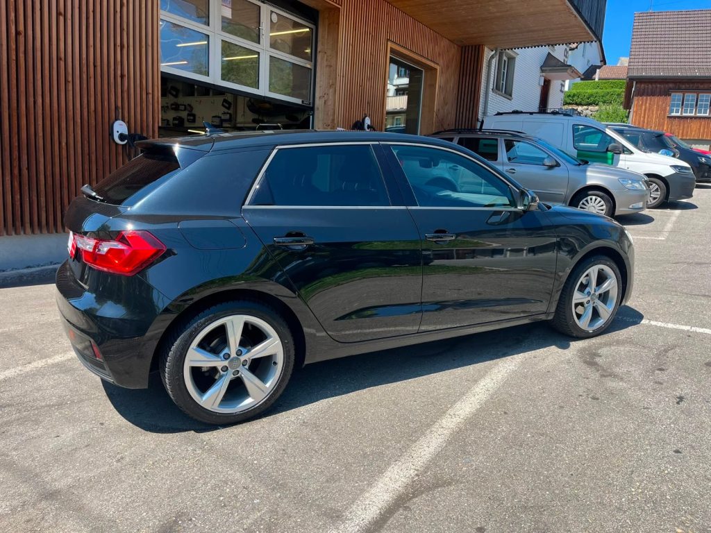 AUDI 1.0 30 TFSI, Benzin, Occasion / Gebraucht, Handschaltung - 4