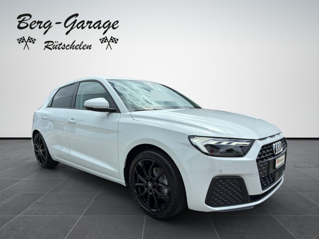 AUDI A1 1.5 35 TFSI S-Tronic, Petrol, Second hand / Used, Automatic - 2