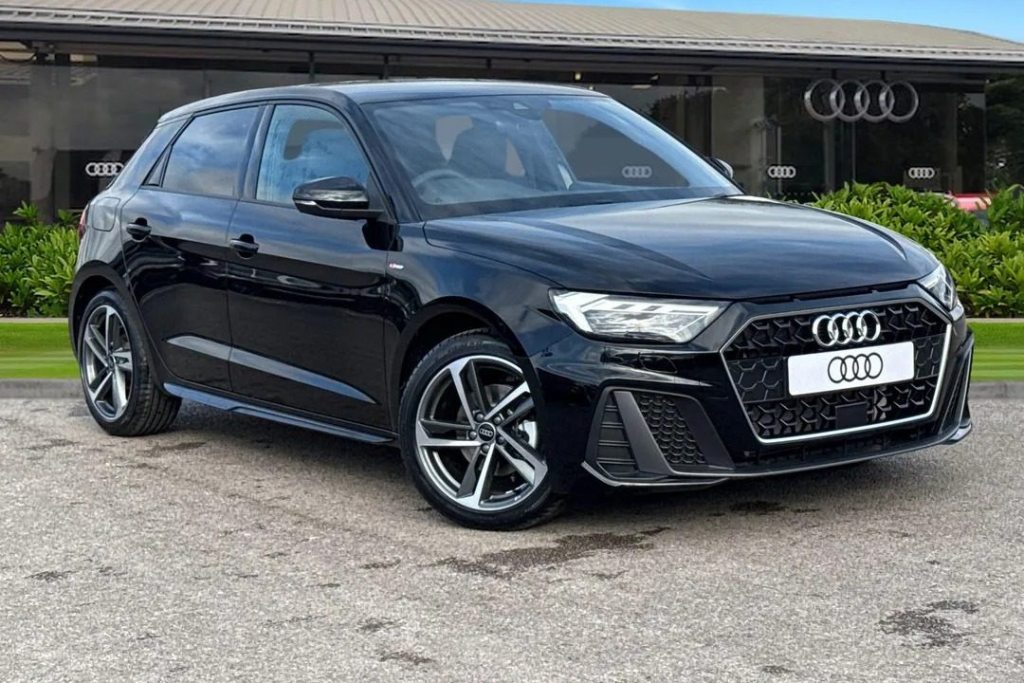 AUDI 1.0 30 TFSI Attraction S-Tronic