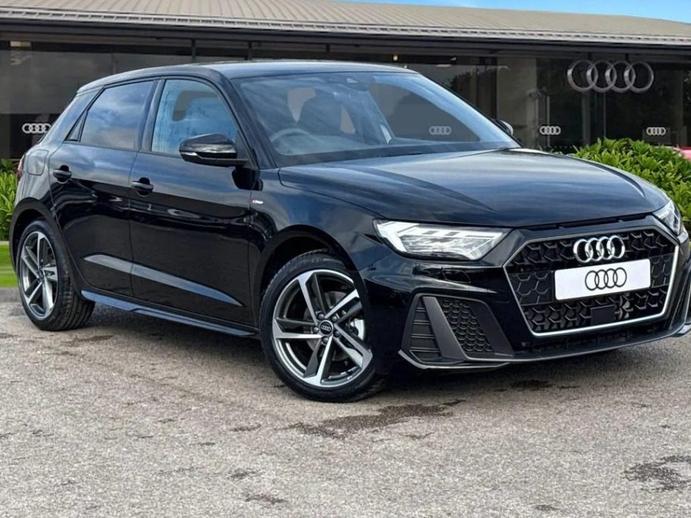 AUDI 1.0 30 TFSI Attraction S-Tronic, Benzina, Occasioni / Usate, Automatico