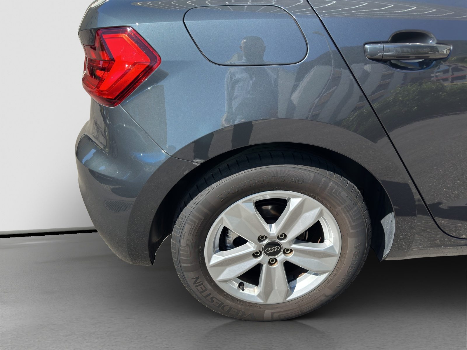 AUDI A1 Sportback 30 TFSI Attraction, Benzin, Occasion / Gebraucht, Handschaltung - 5