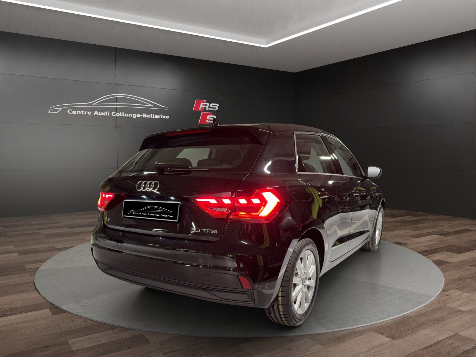 AUDI A1 Sportback 30 TFSI Attraction, Benzin, Occasion / Gebraucht, Automatik - 6