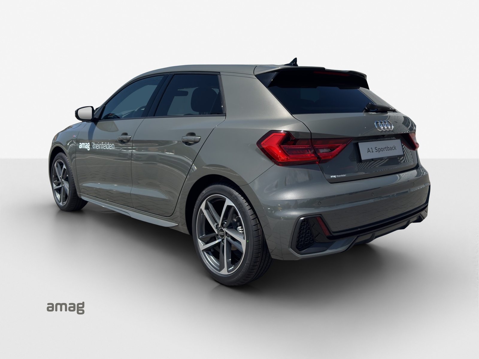 AUDI A1 Sportback 30 TFSI S line Attraction, Petrol, Second hand / Used, Automatic - 3