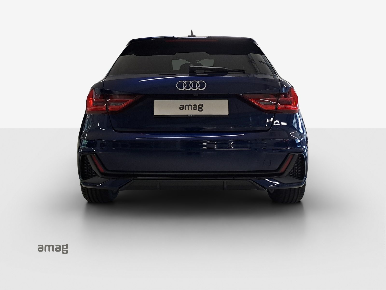 AUDI A1 Sportback 30 TFSI S line Attraction, Petrol, Second hand / Used, Automatic - 4