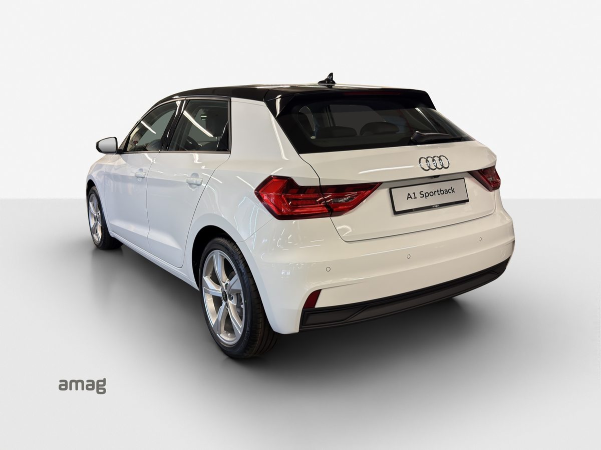 AUDI A1 Sportback 30 TFSI Attraction, Petrol, Second hand / Used, Automatic - 3