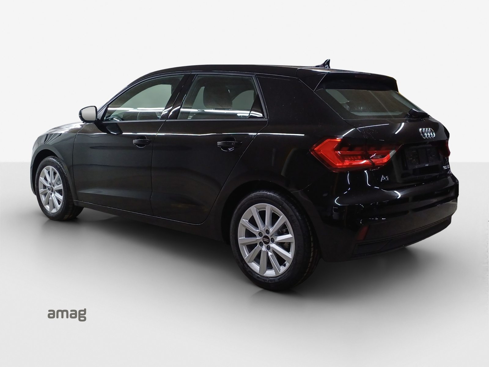 AUDI A1 Sportback 30 TFSI Attraction, Benzin, Occasion / Gebraucht, Automatik - 3
