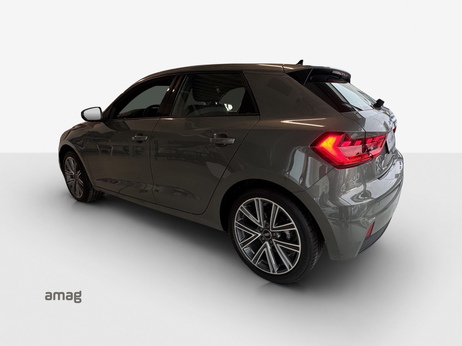 AUDI A1 Sportback 30 TFSI Attraction, Petrol, Second hand / Used, Automatic - 3