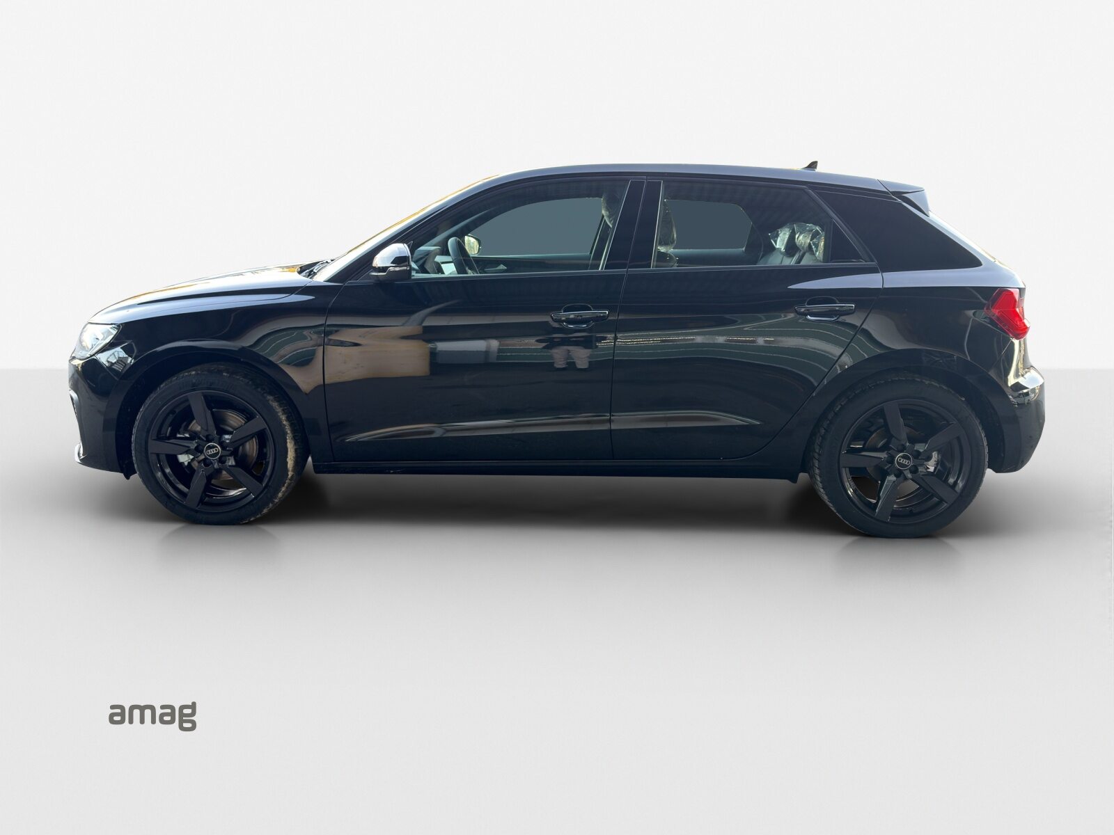 AUDI A1 Sportback 30 TFSI Attraction, Benzin, Occasion / Gebraucht, Automatik - 2