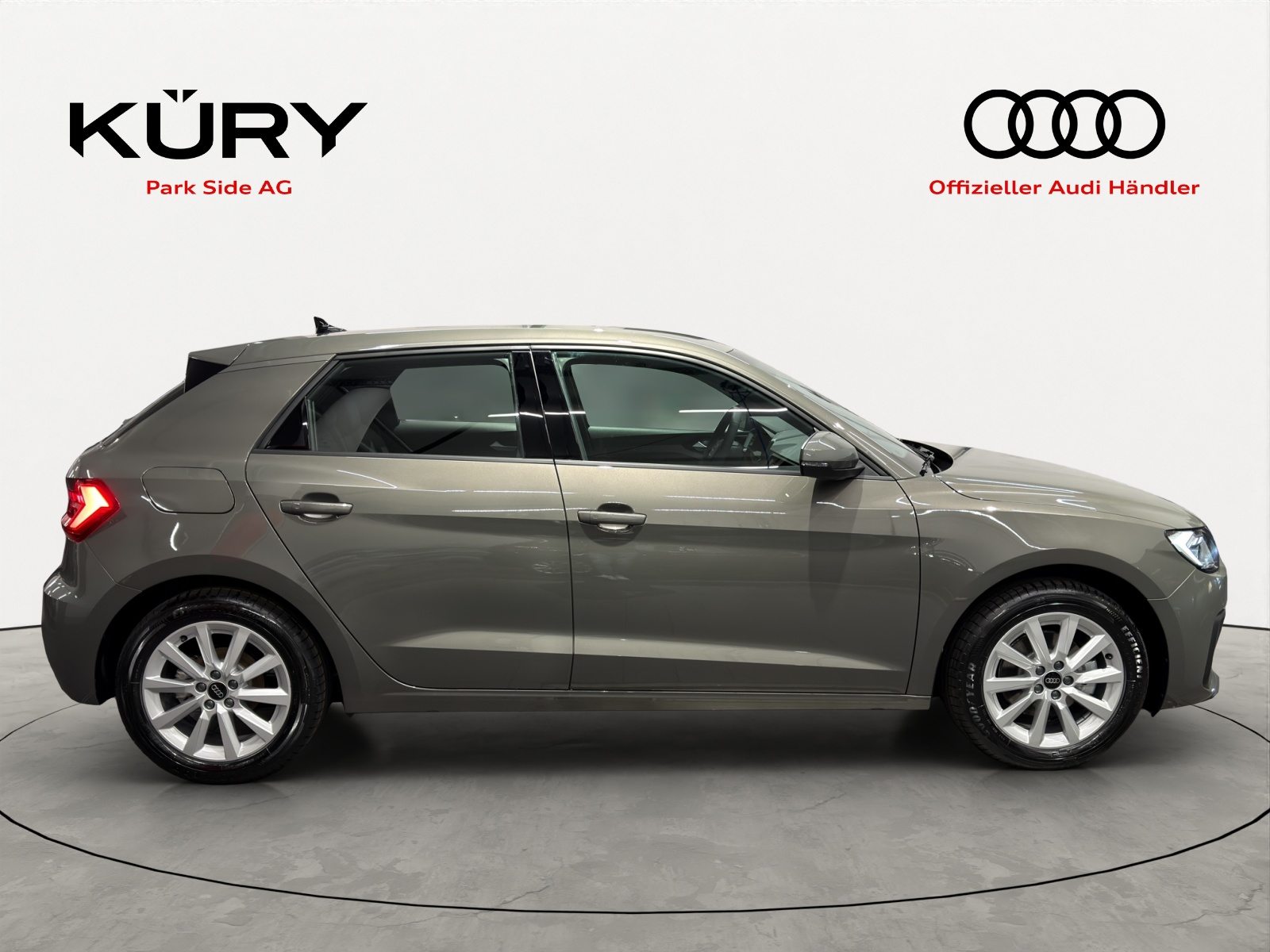 AUDI A1 Sportback 35 TFSI, Benzin, Occasion / Gebraucht, Automatik - 3