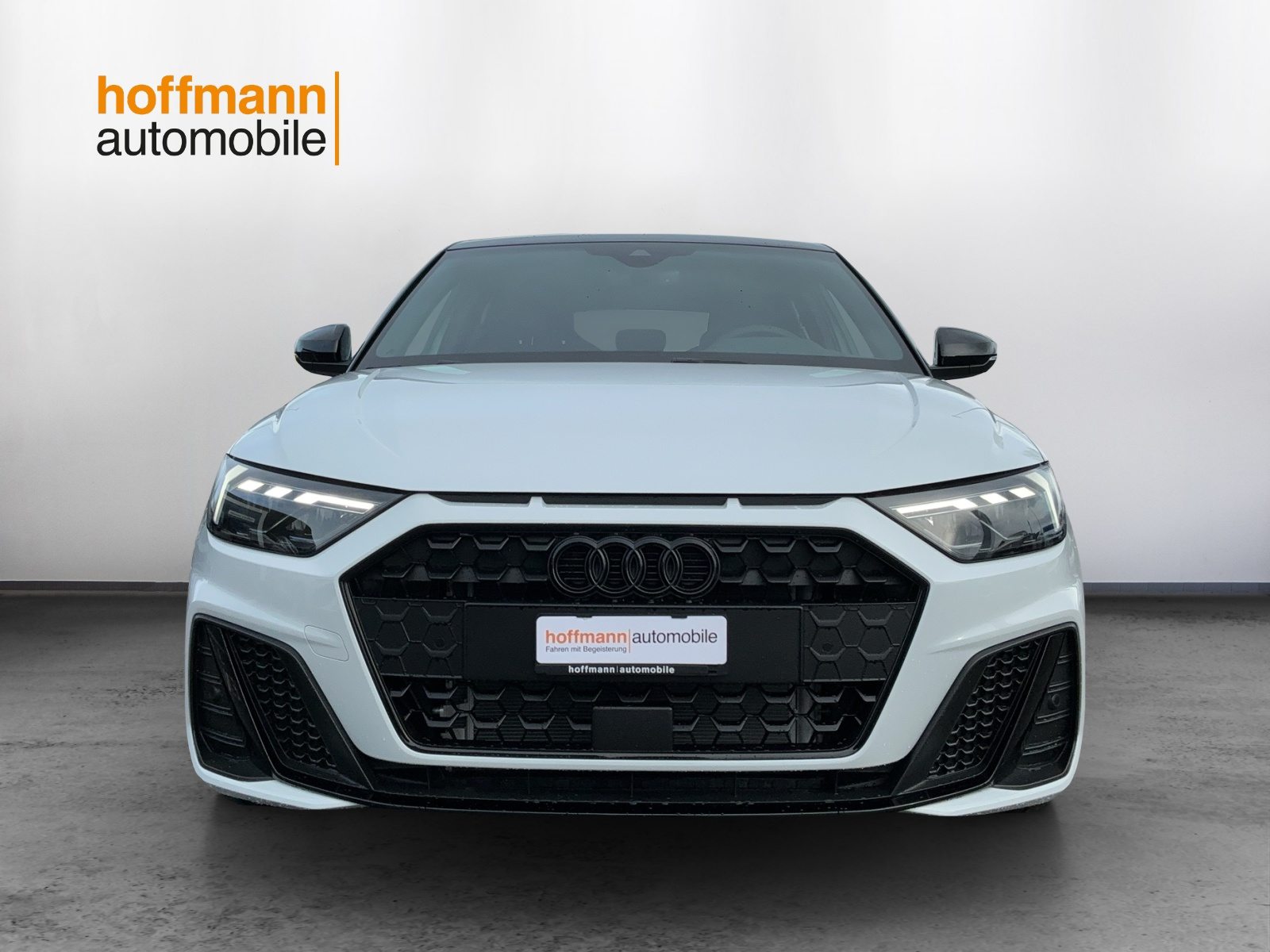 AUDI A1 Sportback 35 TFSI S line, Petrol, Second hand / Used, Automatic - 2