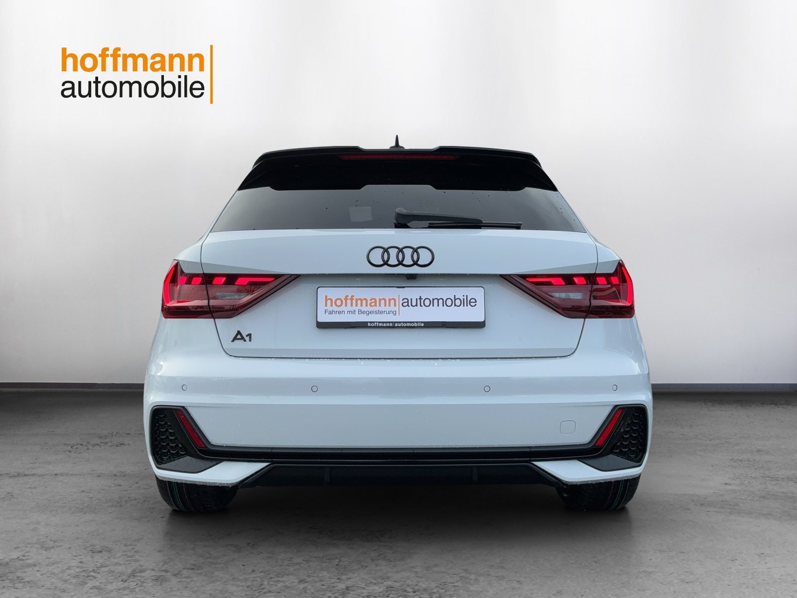 AUDI A1 Sportback 35 TFSI S line, Petrol, Second hand / Used, Automatic - 5