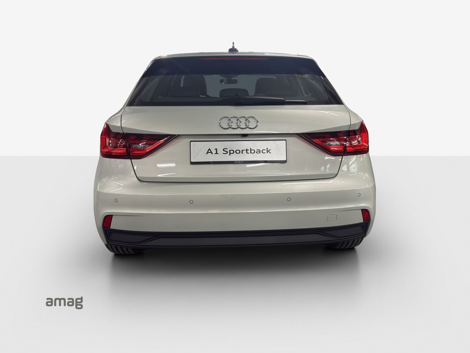 AUDI A1 Sportback 30 TFSI Attraction, Petrol, Second hand / Used, Automatic - 4