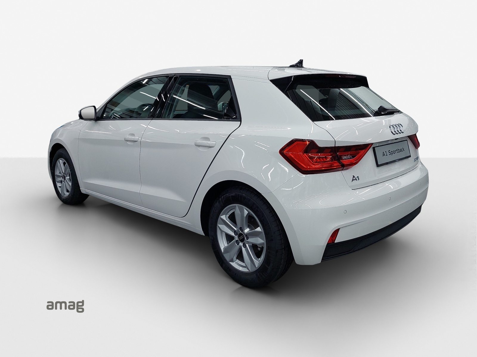 AUDI A1 Sportback 30 TFSI Attraction, Petrol, Second hand / Used, Automatic - 3