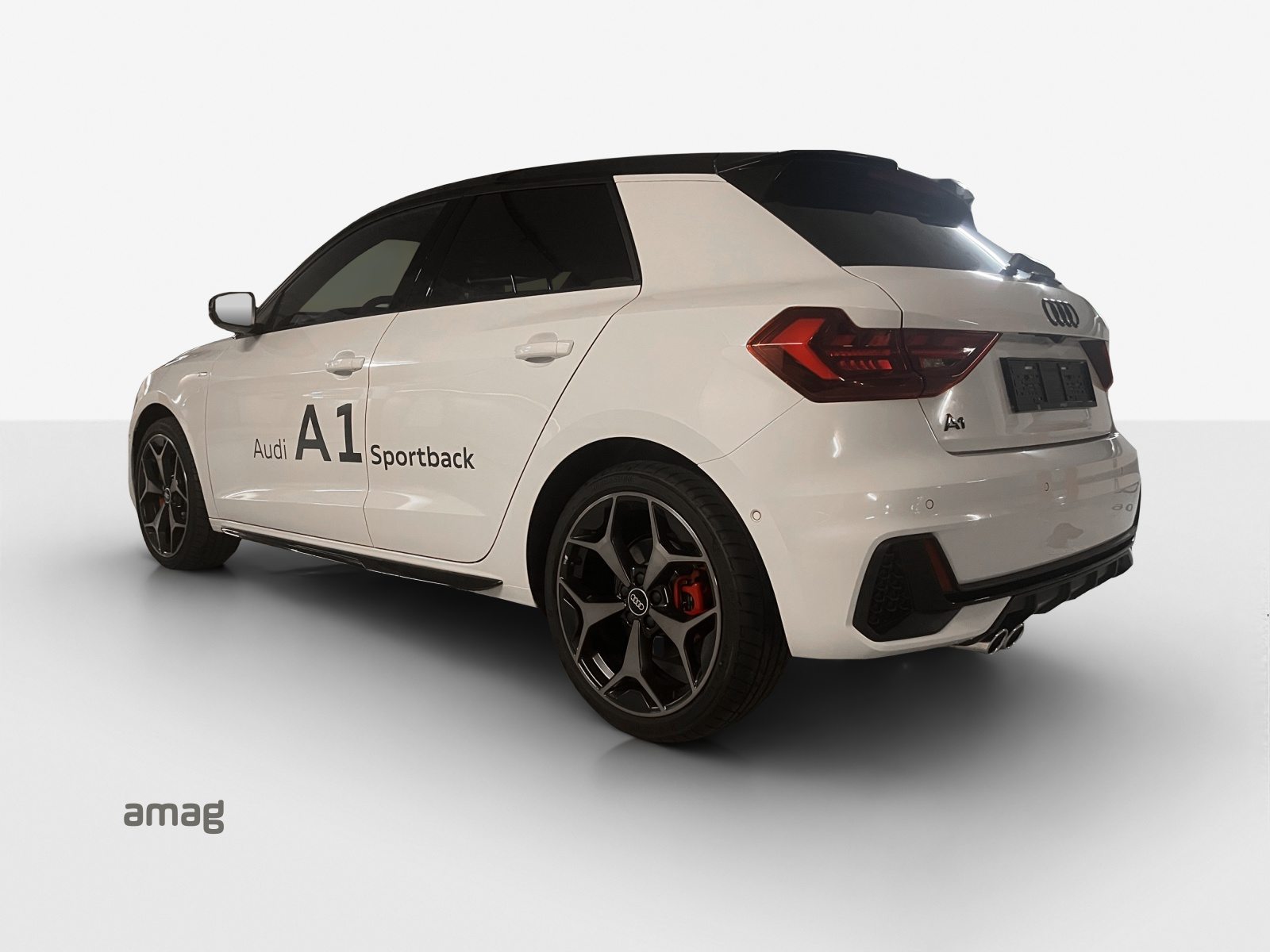 AUDI A1 Sportback 40 TFSI S line, Petrol, Second hand / Used, Automatic - 3